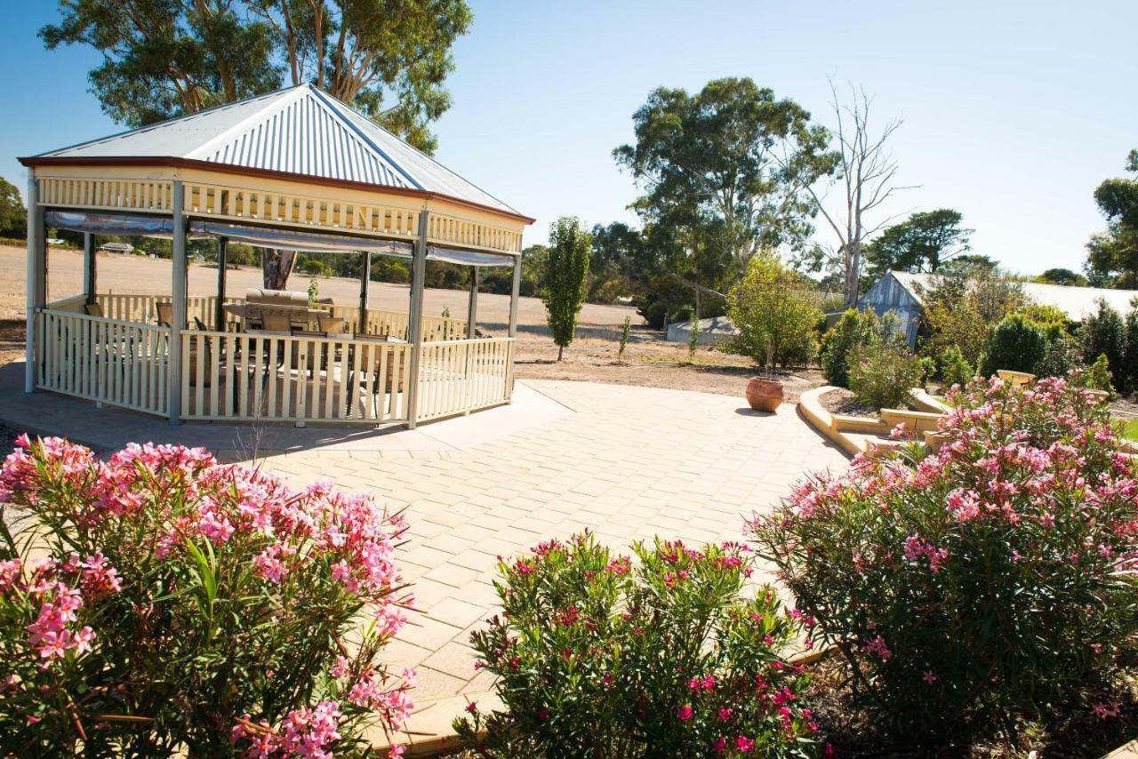 Barossa Vineyard Cottages ทานันดา ภายนอก รูปภาพ